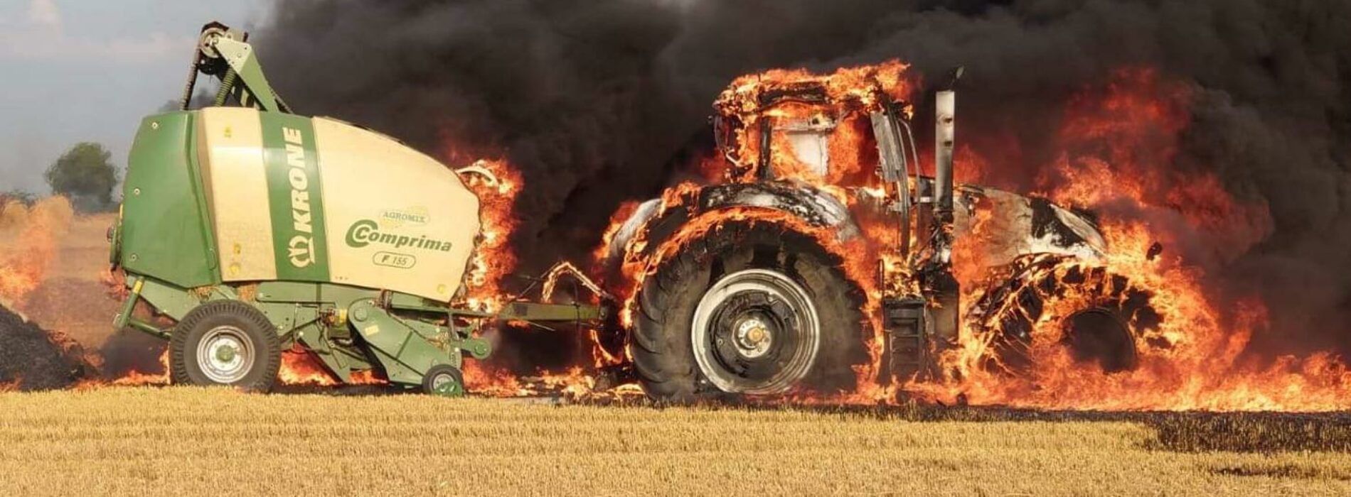 Pożar ciągnika rolniczego w Dobroszowie