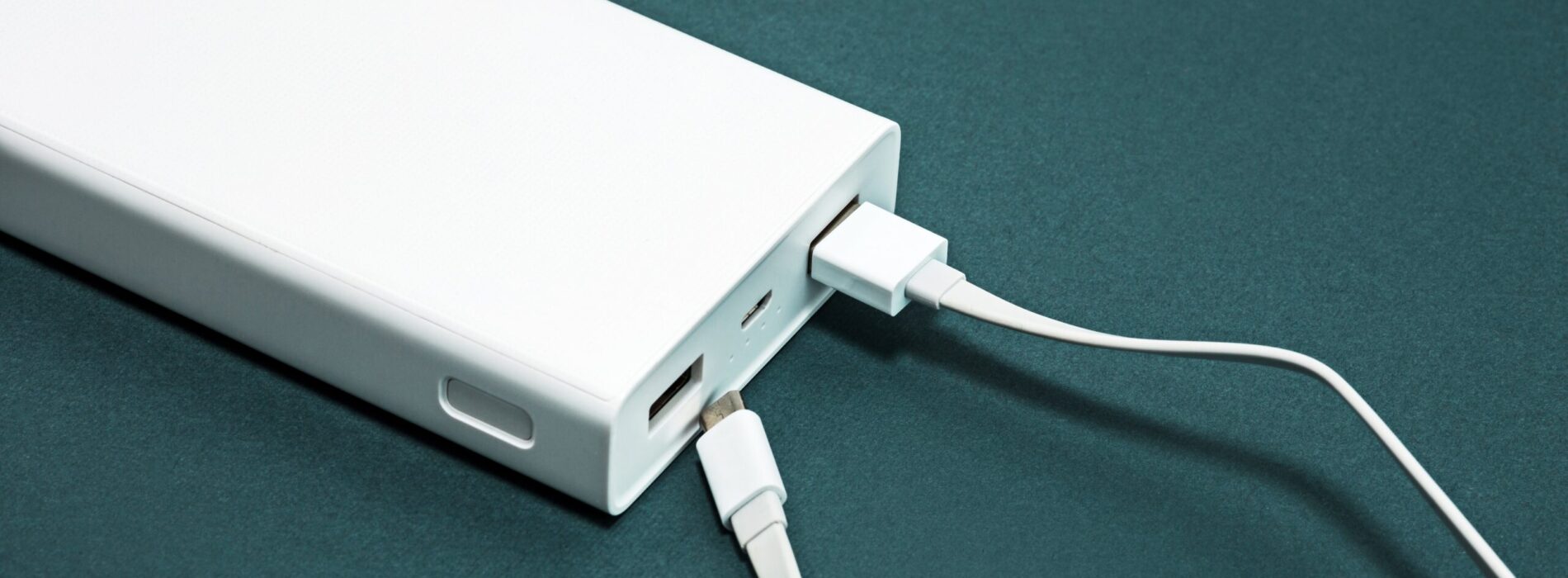 Czy powerbank szybciej rozładuje się zimą?